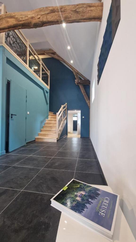 Contemporain De Dun Hébergement de vacances Dun-le-Palestel